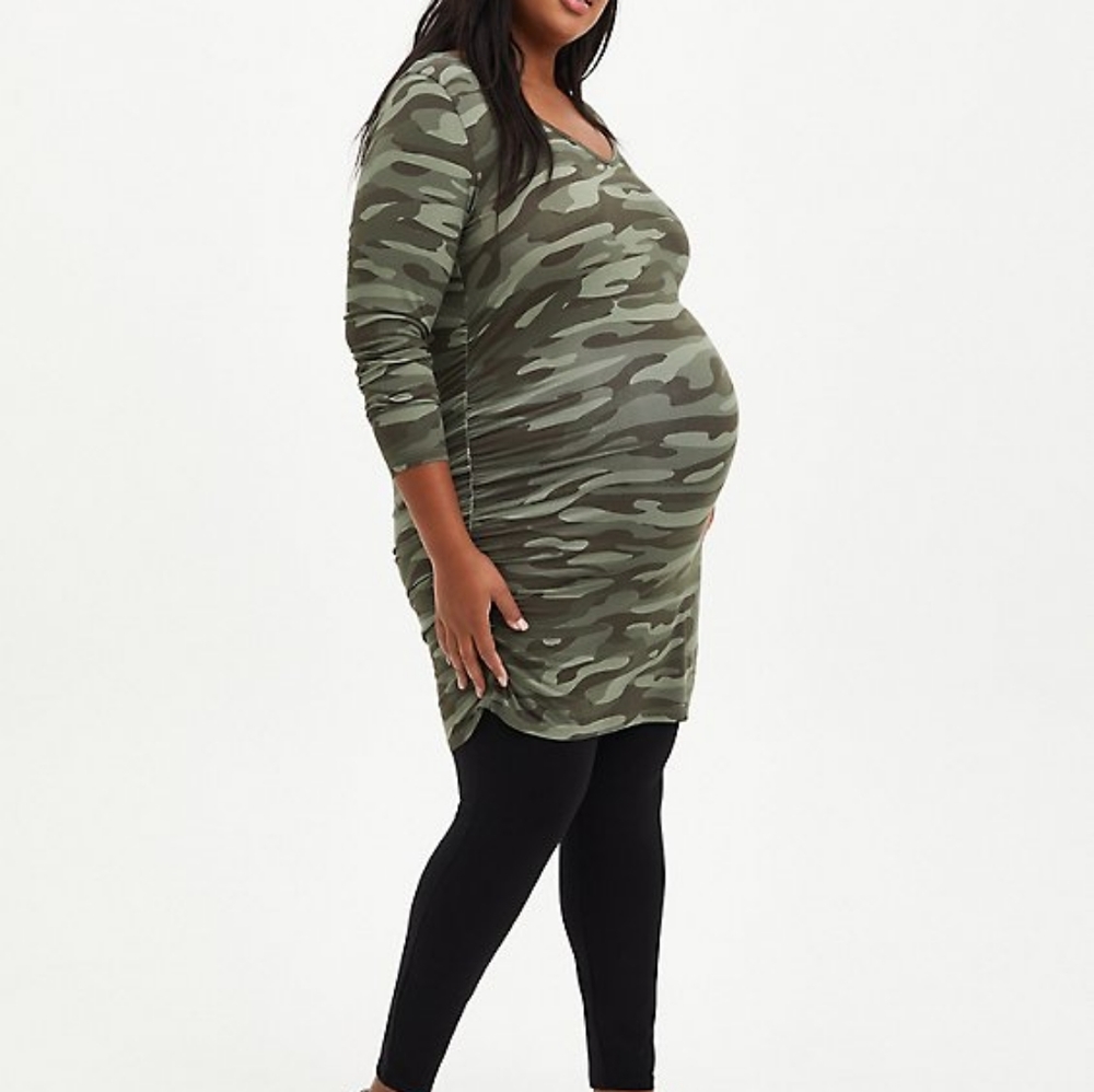Torrid plus maternity v neck camo tunic tshirt, 1X, green